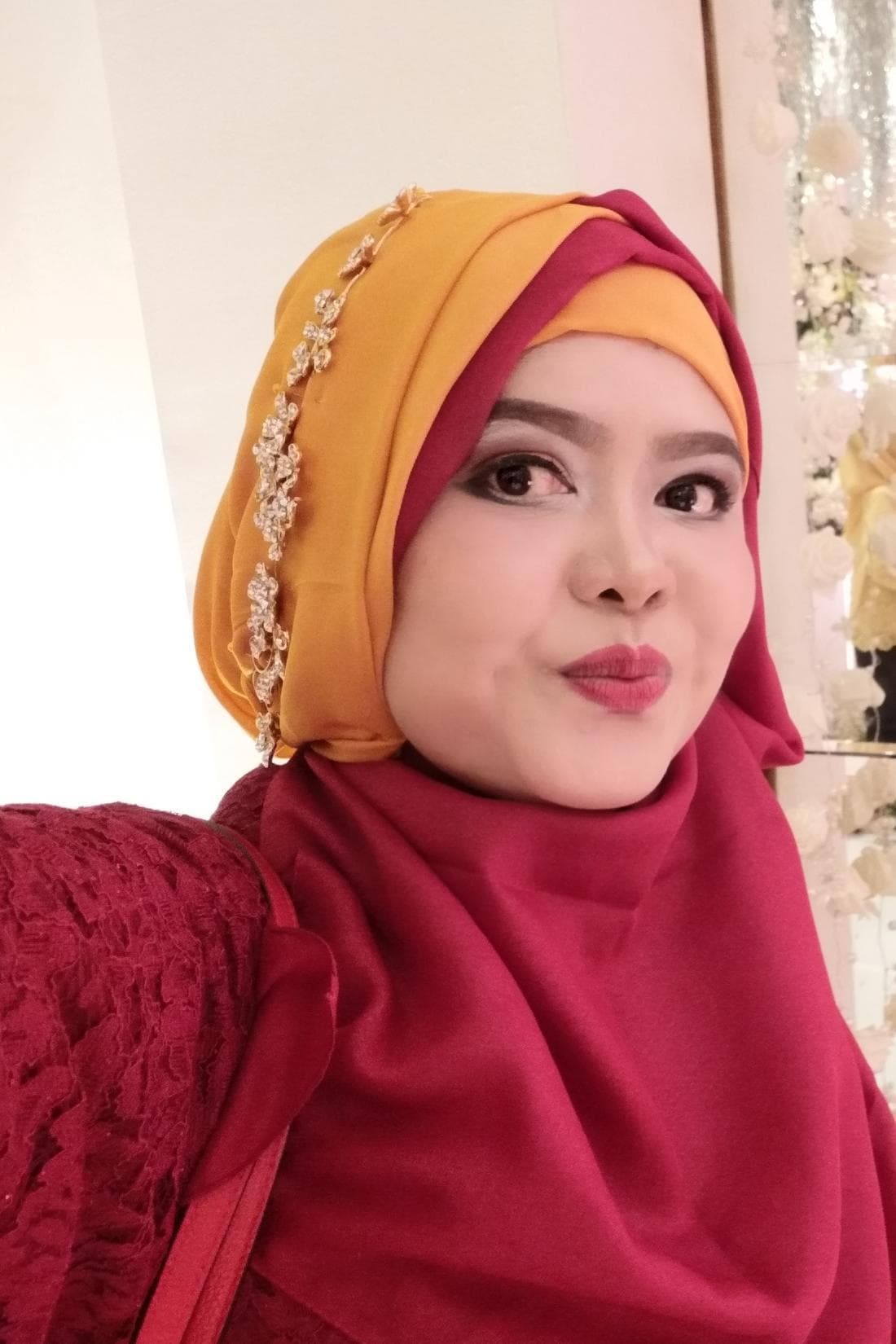 Nunung Febriany S