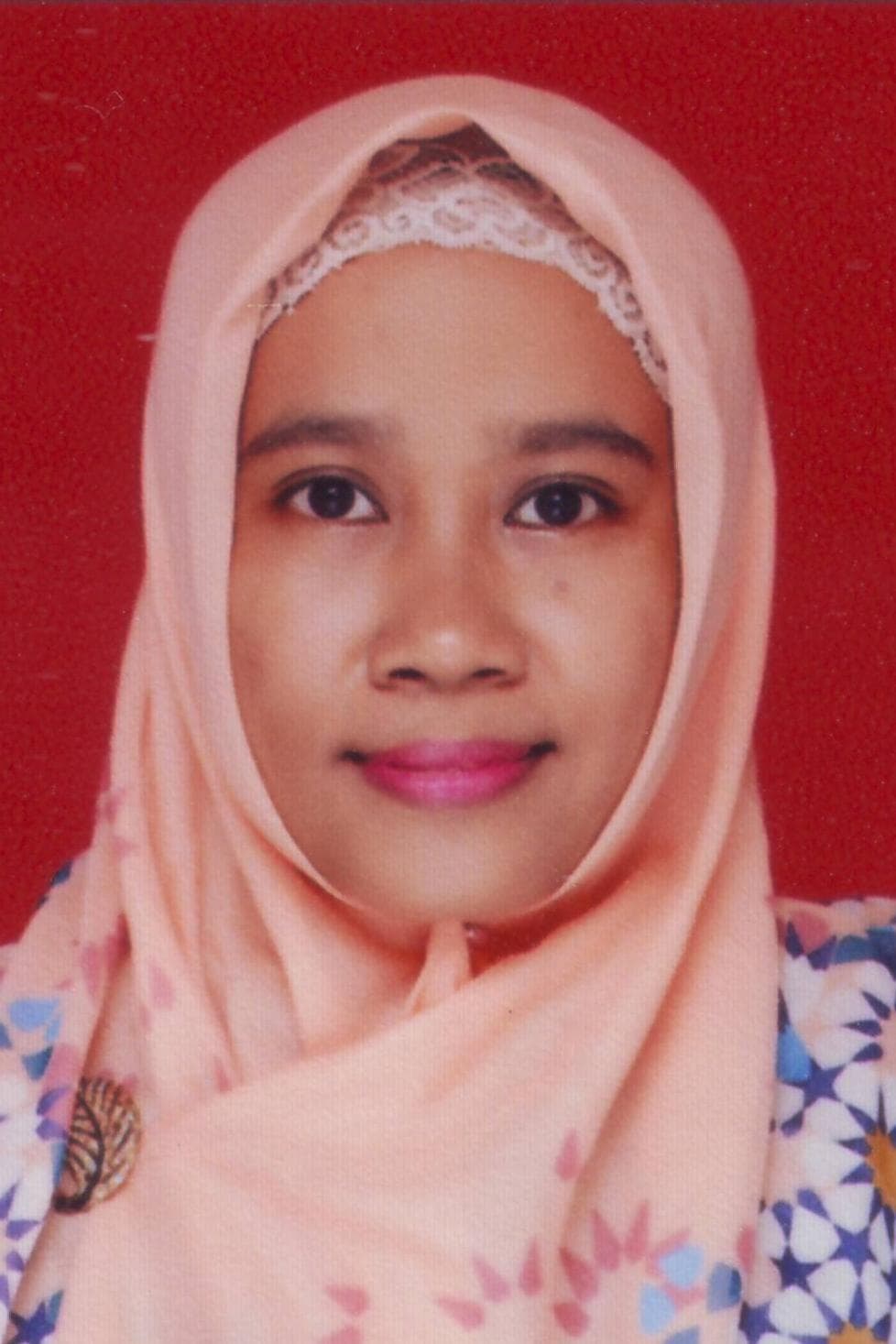 R. Lisa Suryani