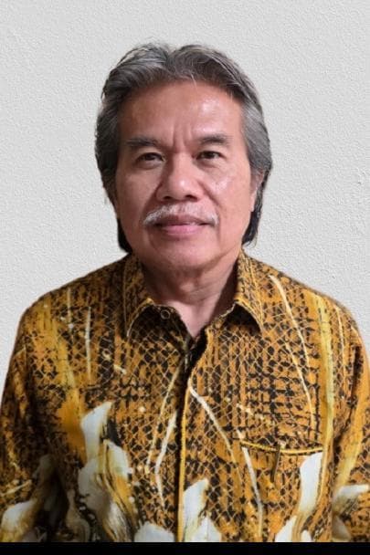 Henry Salim Siregar